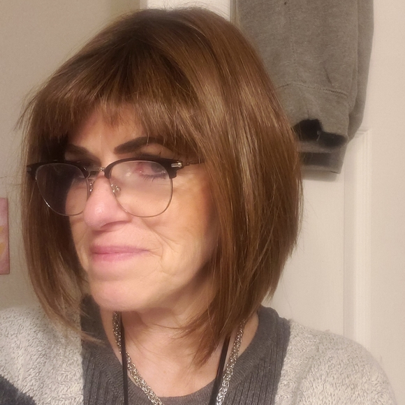 Jolie Paula Young Wig- had bangs professionally cut due to no lace. - Picture 2 of 7